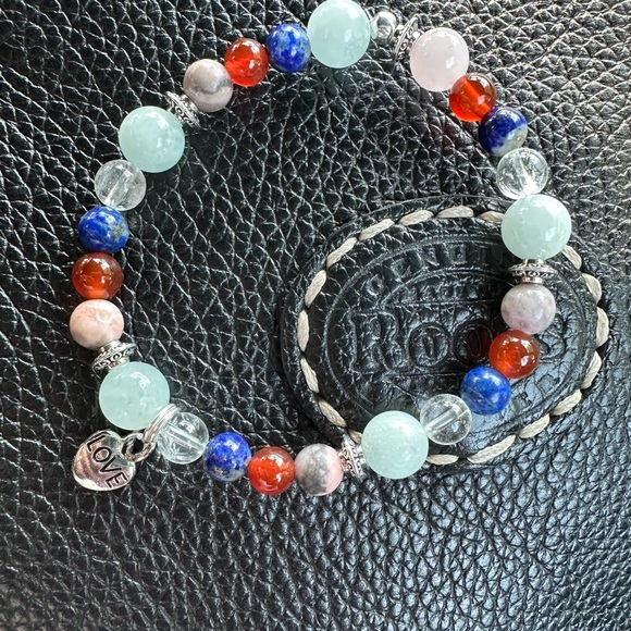 Custom StoneCrystal Bracelet - Picture 5 of 6